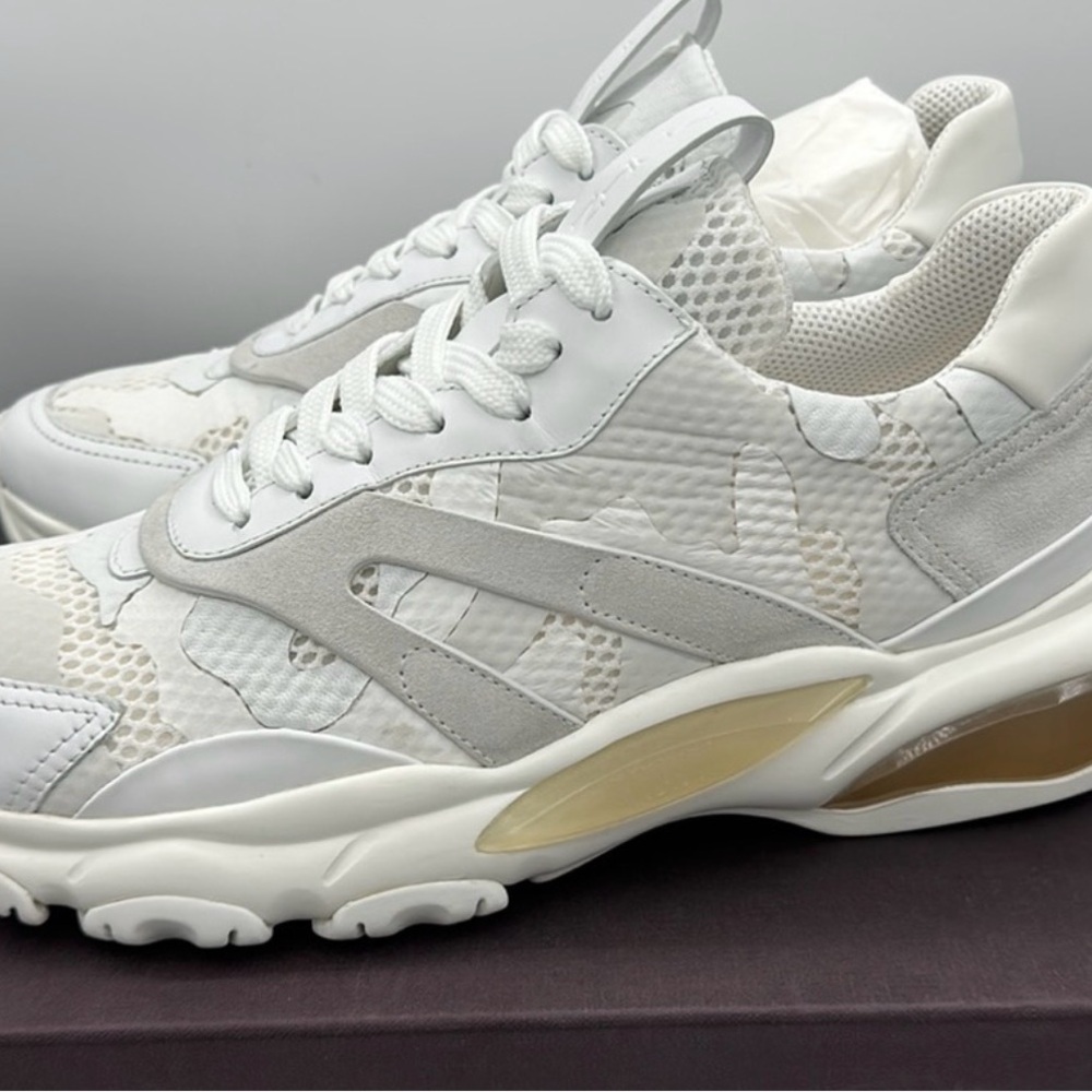 Valentino Garavani White Cream Sneakers - Picture 6 of 8